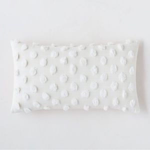 West Elm 12x21 Candlewick Pillow with Insert